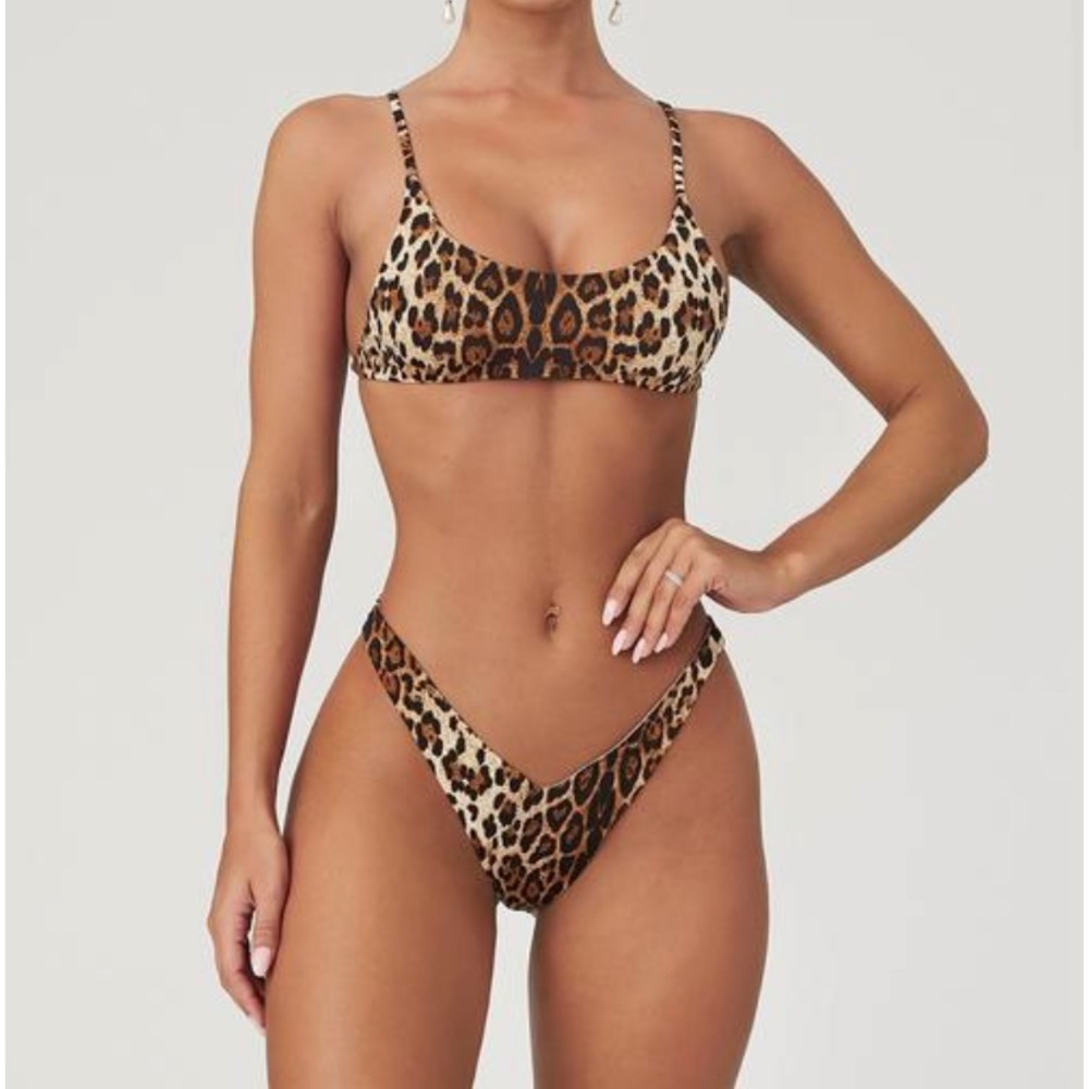 Meshki leopard print top